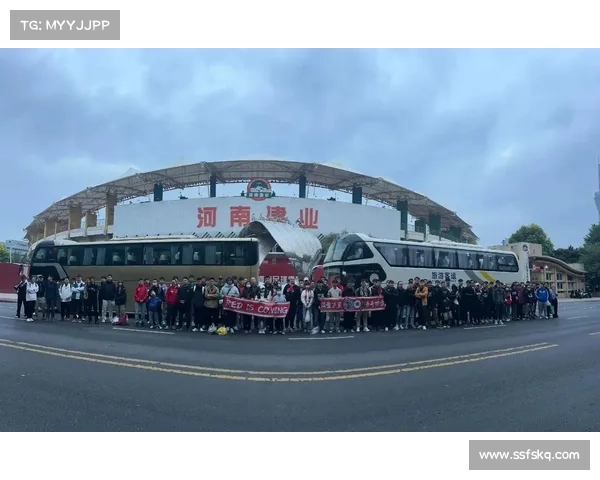 建业俱乐部运作模式与管理性质探析及其对中国足球发展的影响